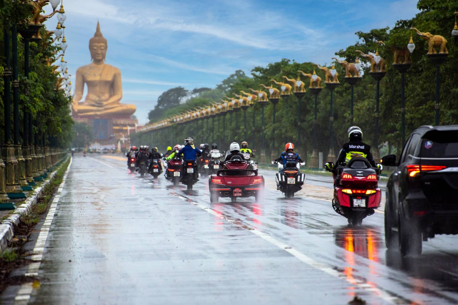 ไหว้พระเมืองสิงห์-ทอง เมืองรองที่น่าลอง