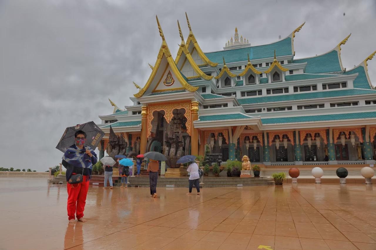 คึดฮอด อีสานเขียว เที่ยวหน้าฝน ท่องเที่ยวเติมบุญ เคล้าวิถีชุมชน ยลธรรมชาติ Unseen กรุงเทพฯ-อุดรธานี-หนองบัวลำภู-ชัยภูมิ-โคราช
เดินทาง 4 วัน 3 คืน วันที่ 15-18  สิงหาคม 2563